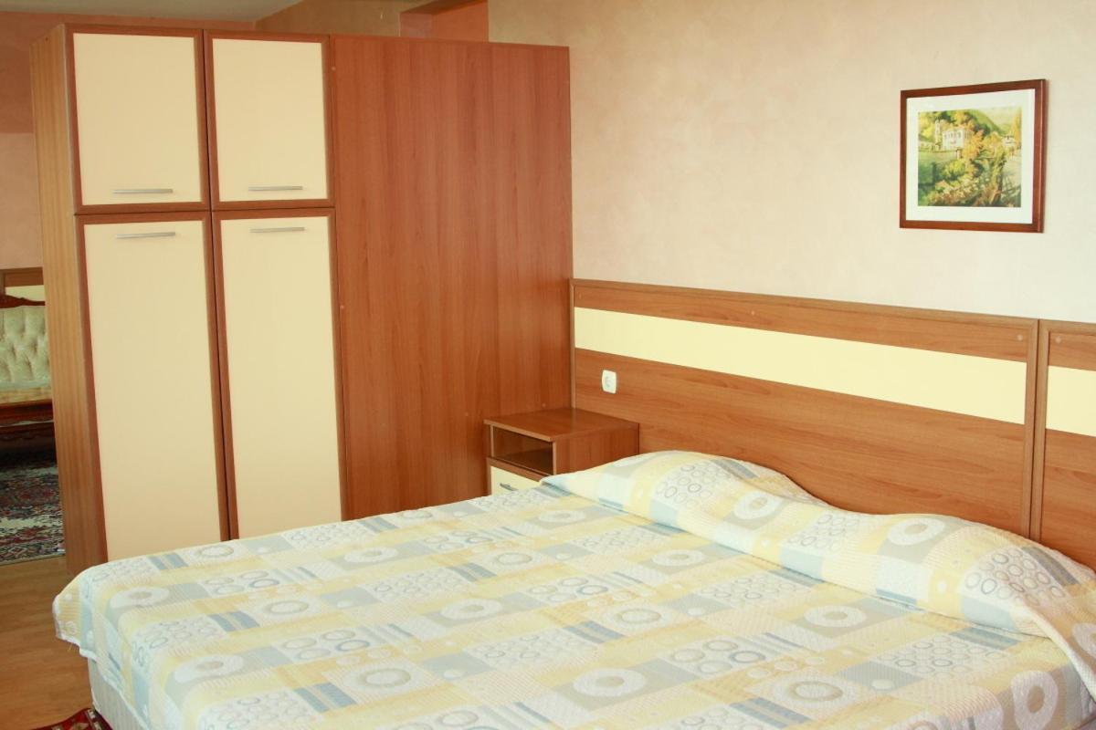 Family Hotel Residence Добрич Экстерьер фото